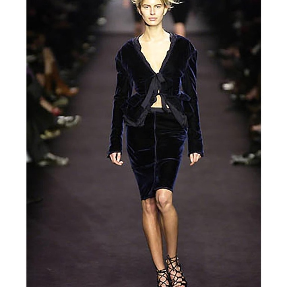 YSL Tom Ford F/W 2002 Midnight Blue Velvet Pencil Skirt Archival Runway S - Picture 4 of 12